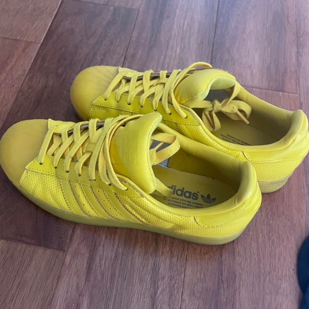 ADIDAS SUPERSTAR